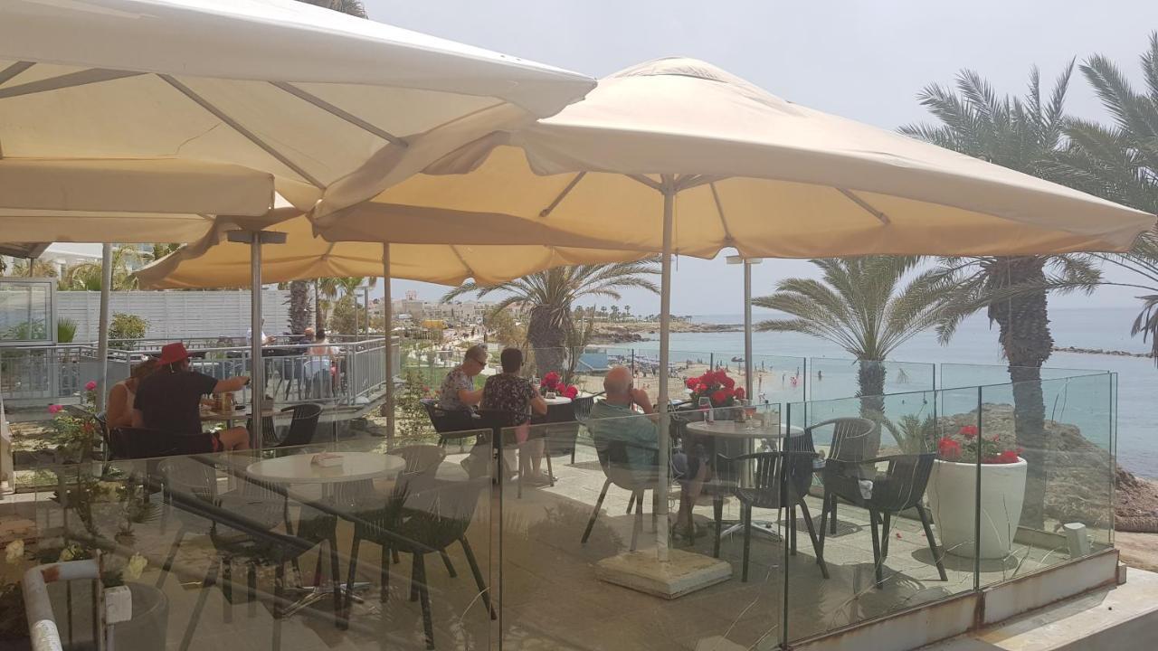 Apartment Oasis Polis Bagian luar foto
