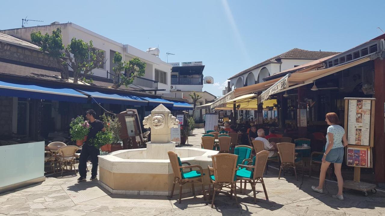 Apartment Oasis Polis Bagian luar foto